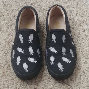 4/$20 Kid's AKID Shoes
